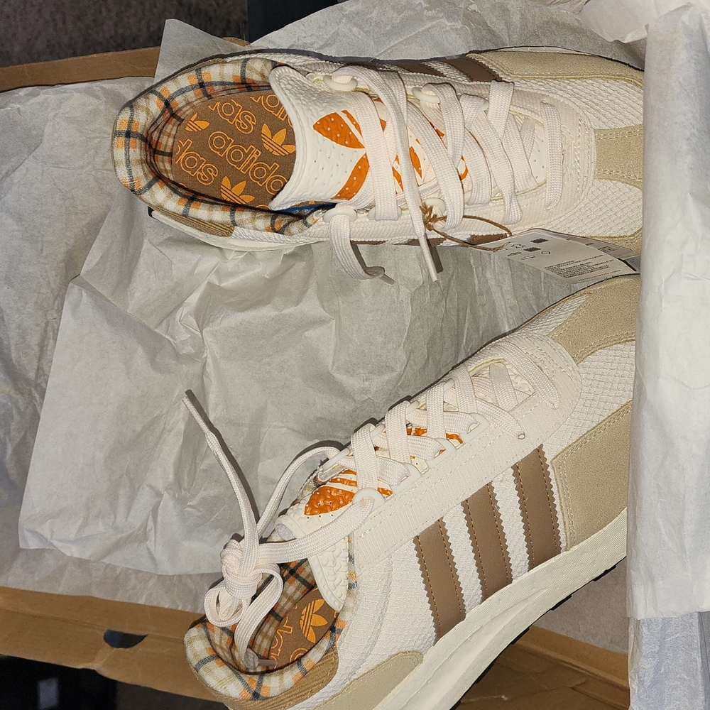 BRAND NEW MENS ADIDAS Shoes